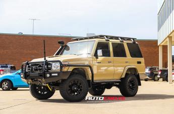 TOYOTA LANDCRUSIER VAPOR MATTE BLACK